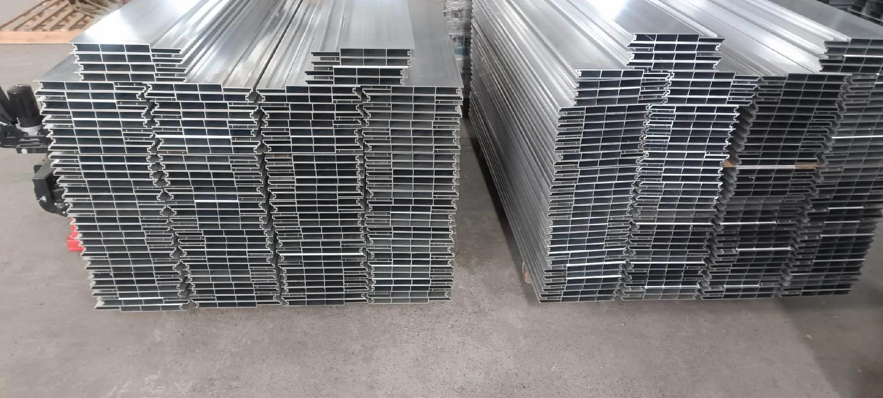 Zece minute pentru a citi și înțelege primerul de extrudare din aluminiu